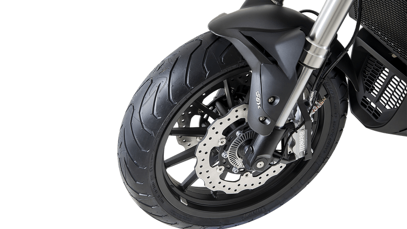 Moto Benelli 502c - Color Negro - De costado 5 - Cycles Motoshop