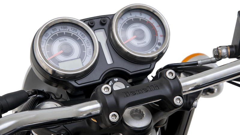 Moto Benelli Imperiale 400 - Color Gris - De costado 5 - Cycles Motoshop