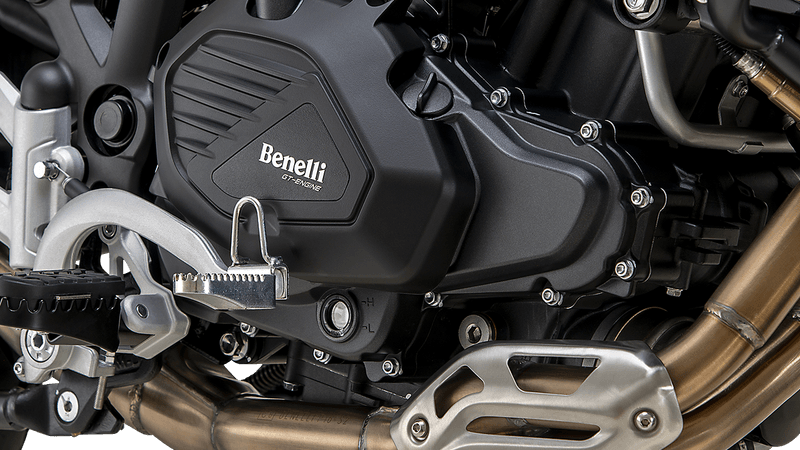 Moto Benelli TRK 502 X - Color Gris - De costado 7 - Cycles Motoshop