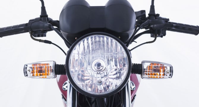 Moto Zanella RX 150 Z7 Base - Color Rojo - De costado 2 - Cycles Motoshop