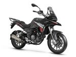 Moto Benelli TRK 251 ABS - Color Negro - De costado - Cycles Motoshop