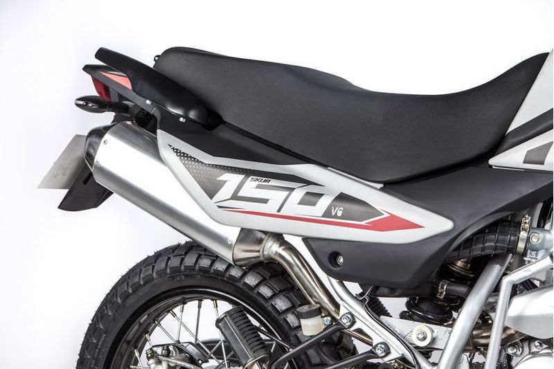 Motomel-Skua-150-Silver-Edition-Color-Gris-Cycles-Motoshop