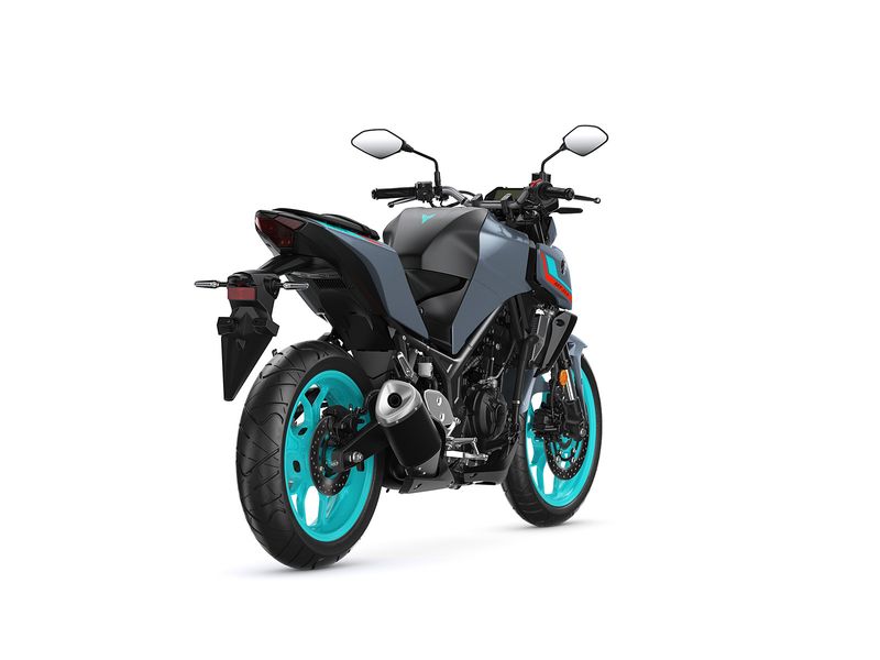 Moto Yamaha MT-03 - Color Gris - De costado 3 - Cycles Motoshop