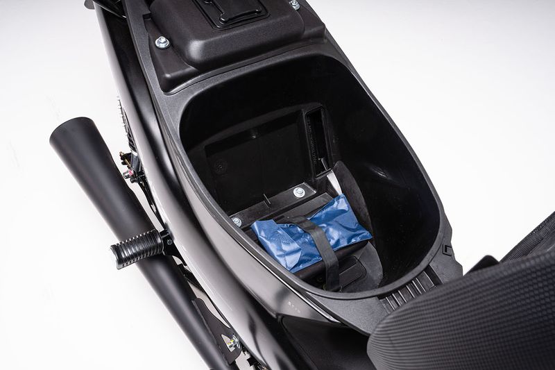 Moto-Motomel-Blitz-Black-Edition-Color-Negro-Cycles-Motoshop